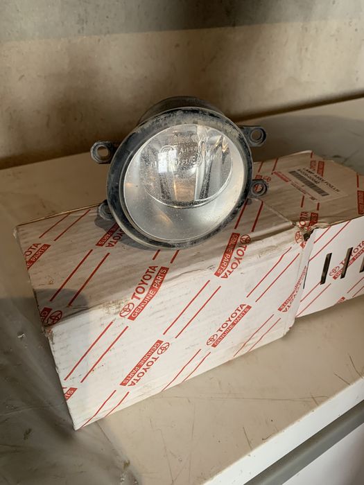 туманка от тойота камри