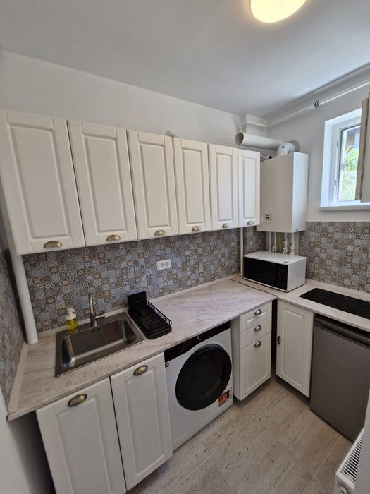 Vând garsoniera cf 1