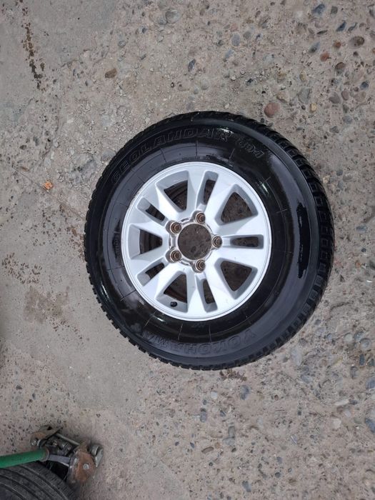Продается запаска на тайота прадо