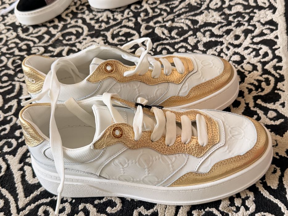 Adidasi dama Valentino 38/39