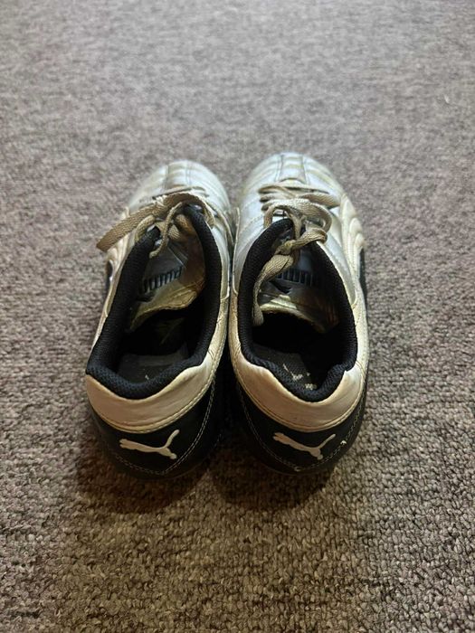 vand papuci de fotbal cu crampoane puma