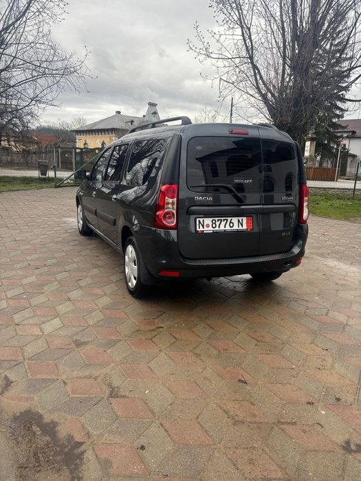 Vând Dacia Logan mcv