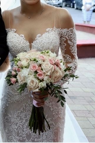 Rochie de mireasa eleganta, stil sirenă - marimea S