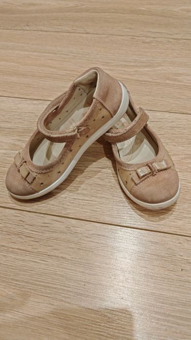 Туфли для девочки 28 р