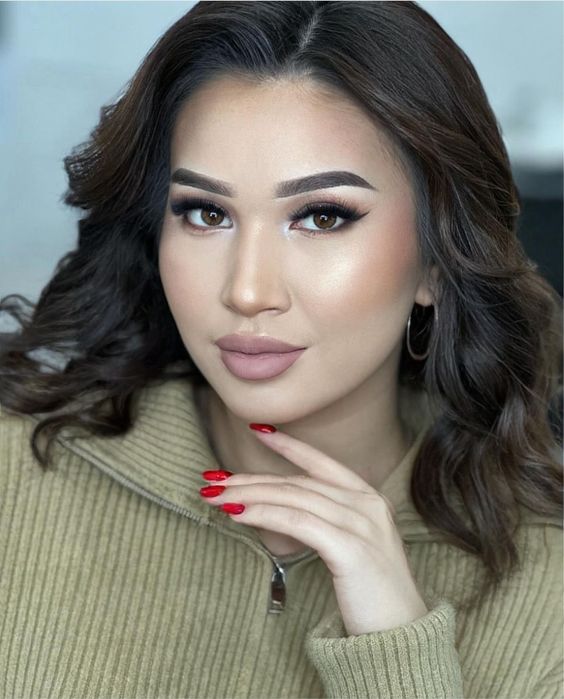 Макияж и прически