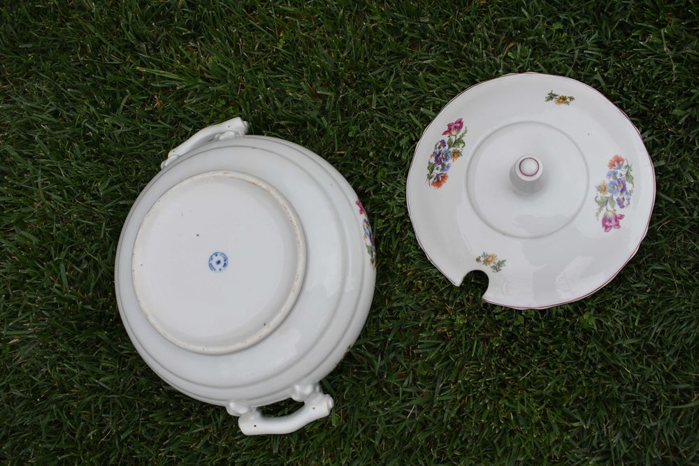 красив супник супник