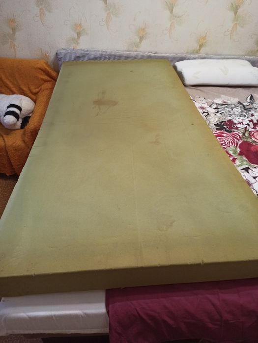 Продавам матрак на Тед