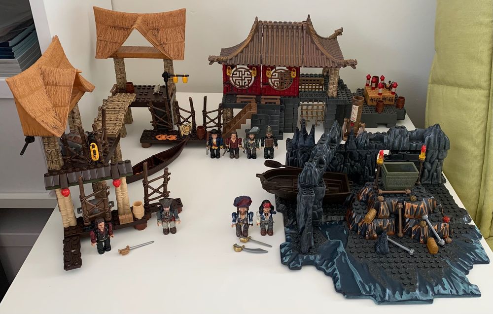MEGA BLOKS Pirates of the Caribbean, Pyrates and Dragons