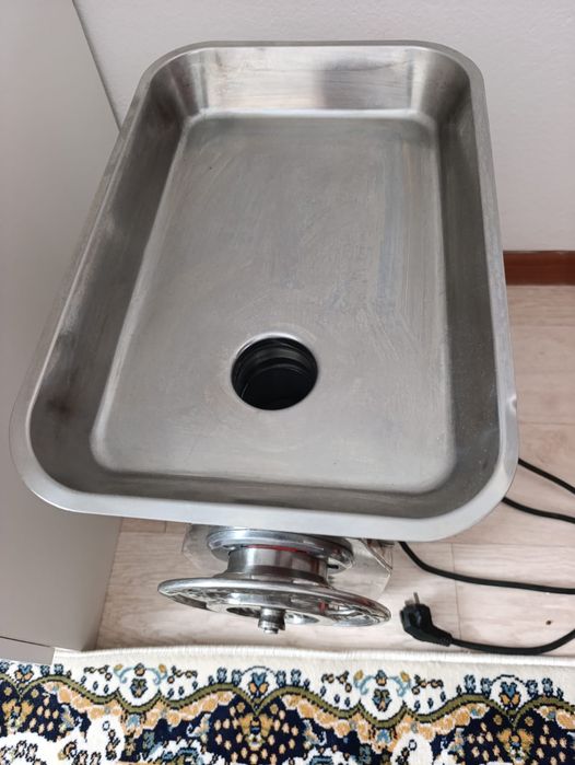 Профессиональная мясорубка TK-22