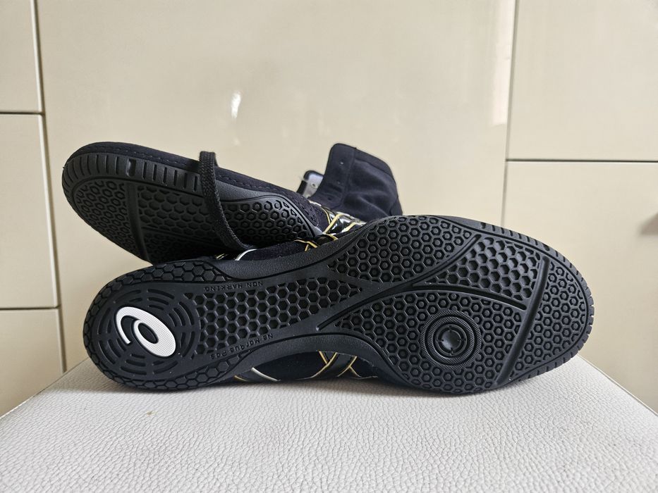 Японски борцовки Asics нови, 3 модела, големи размери