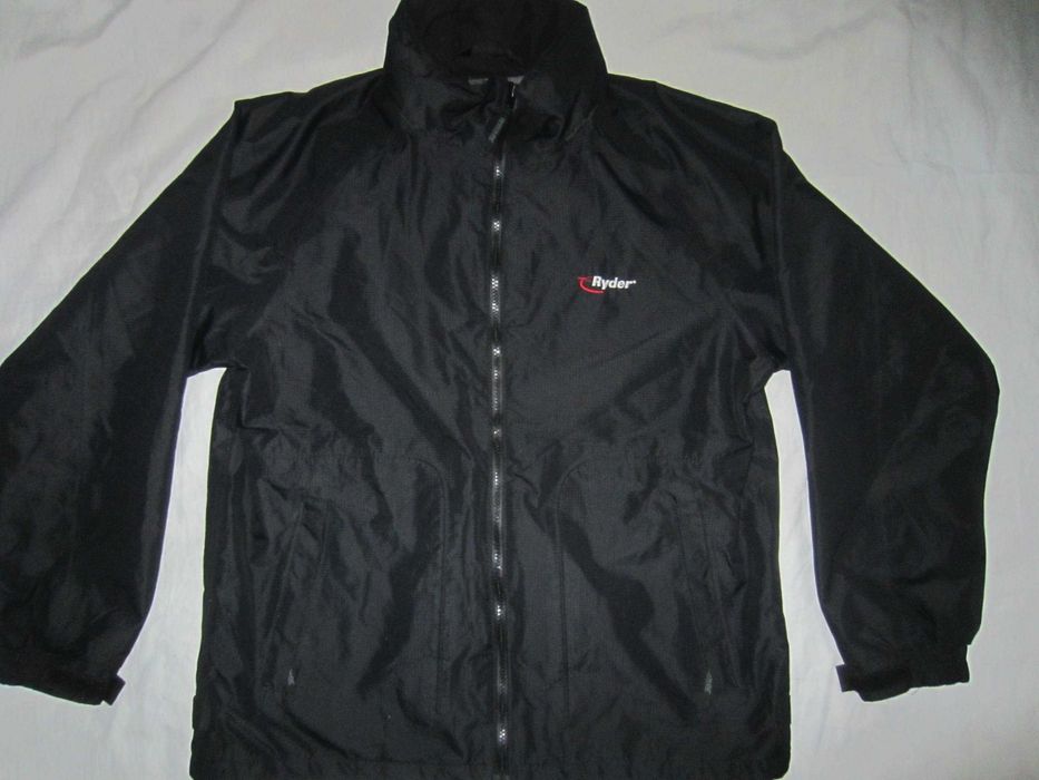 Geaca Regata Ryder,masura 50 (M), gluga in guler, stare f. buna.
