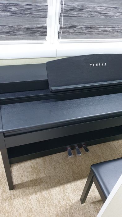 Продам цифровое фортепиано