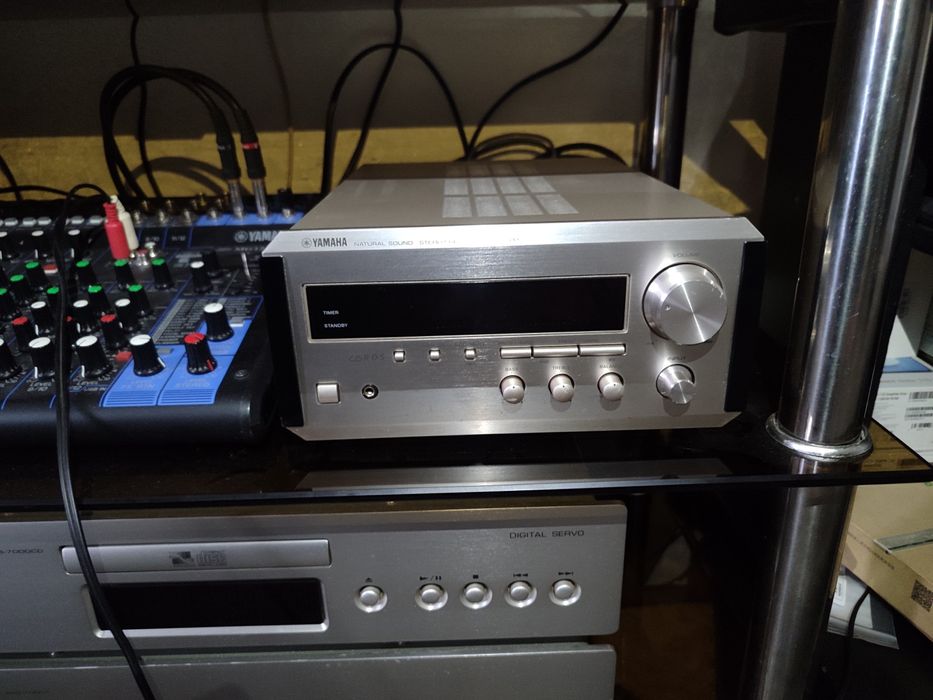 Yamaha E-200 Piano Craft