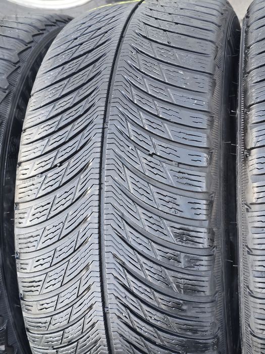 235 45 18 Michelin 4бр