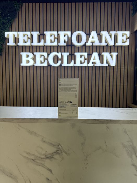 iPhone 16 / 256GB / Black / TOATE ACCESORIILE CADOU