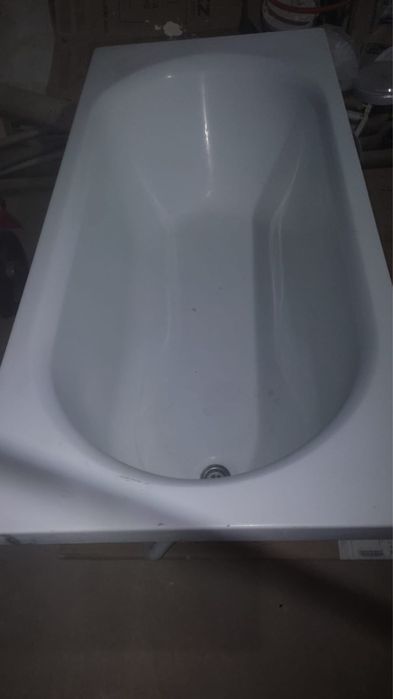 Срочно продам ванну с раковиной.