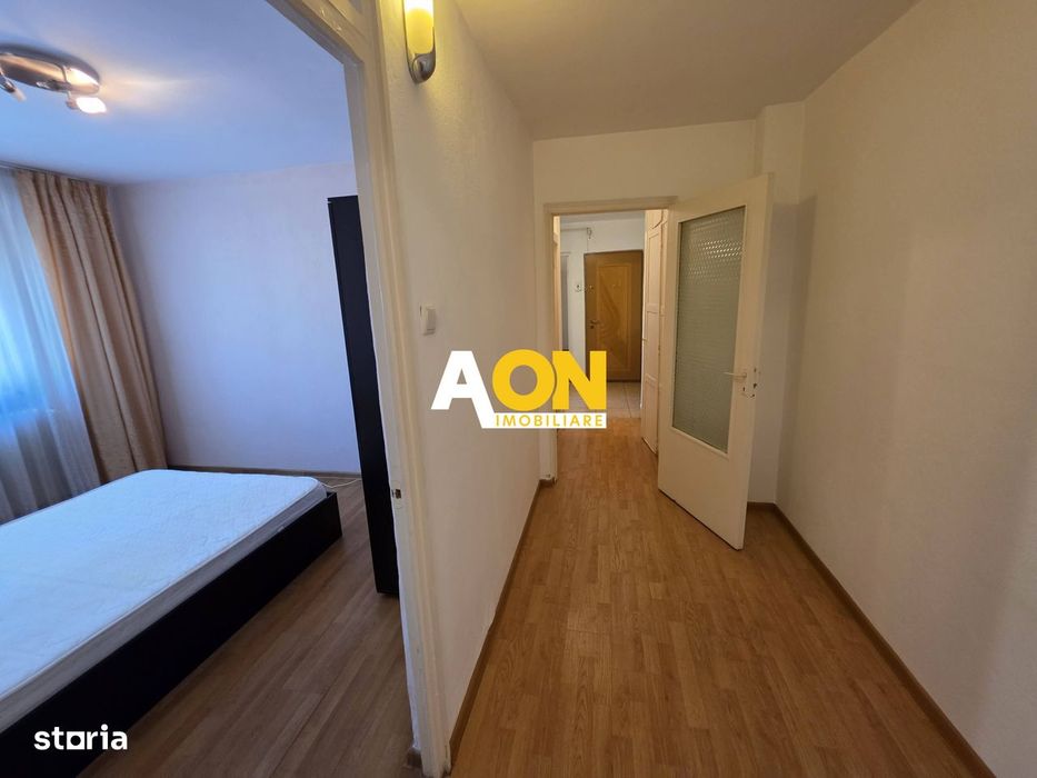 Apartament 3 camere, 68 mp utili, Cetate, zona Piata Cetate