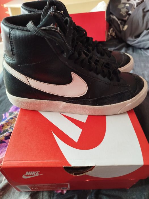 Adidași Nike blazer mid 77 mărime 39