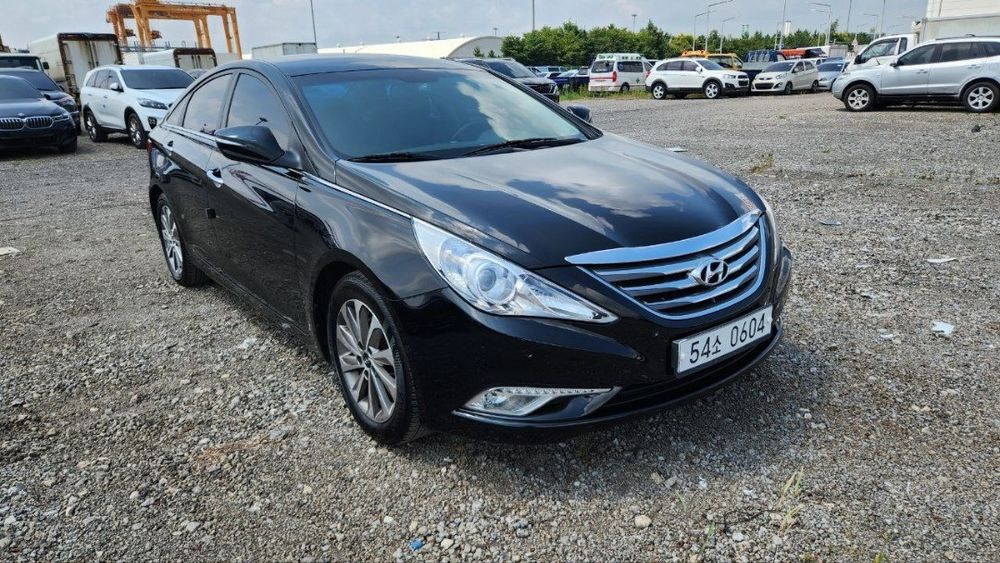 Срочно продаётся авто. Чистый кореец!!!