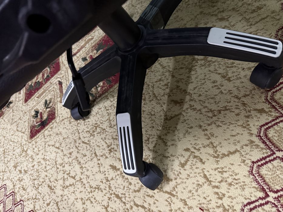 Офисное кресло премиум-класса