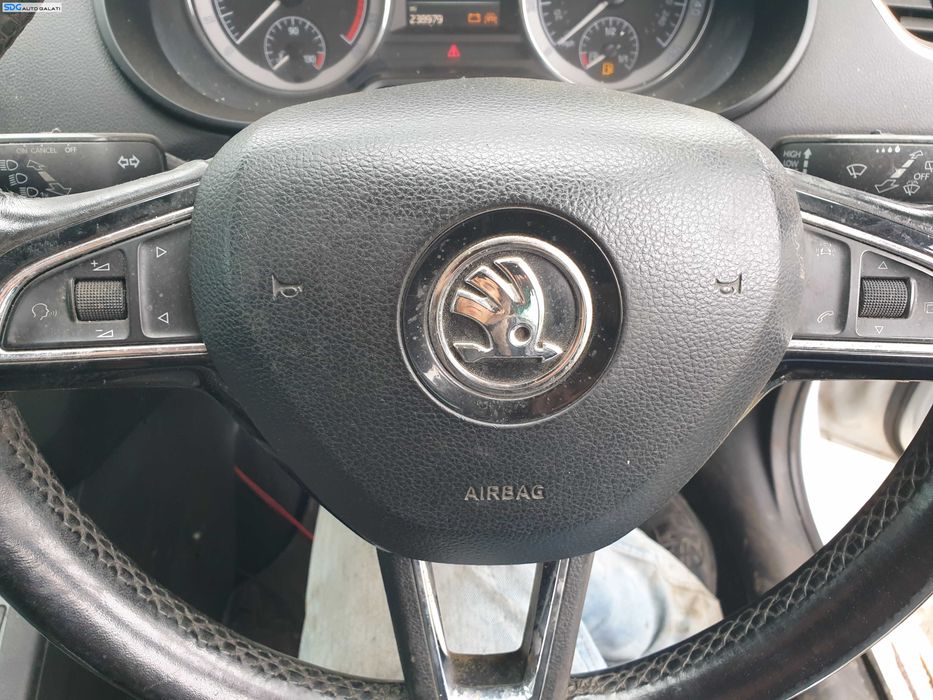 Airbag de pe Volan 3 Spite Skoda Octavia 3 2017 - 2021 Cod 3V0880201A 6V0880201AF [K4829]