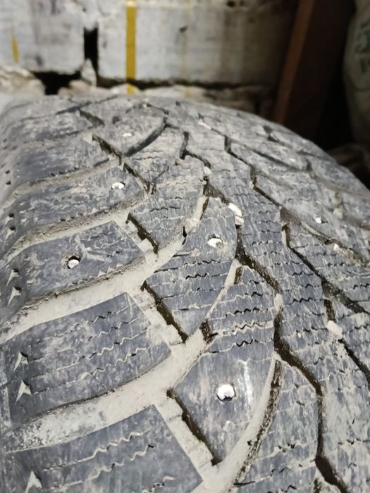 Шины б/у в хорошем состоянии