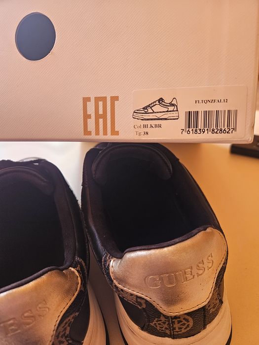 Дамски обувки GUESS