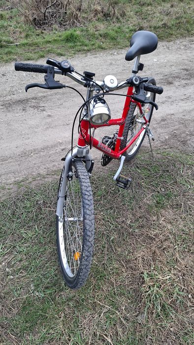 Bicicletă roșie Balkan Arrow de  26" (damă/copii)