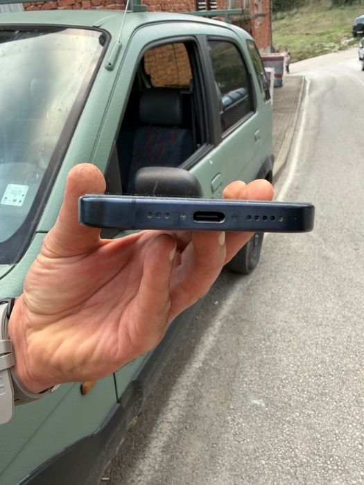 IPhone 15 pro 128 GB
