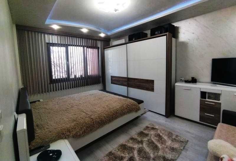 Дава се под наем Тристаен апартамент в София, Гео Милев - 75 кв.м за 600 € - Снимка #1