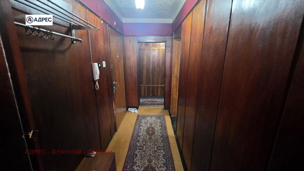 3-стаен в Плевен-Широк център площ 75 цена 100000