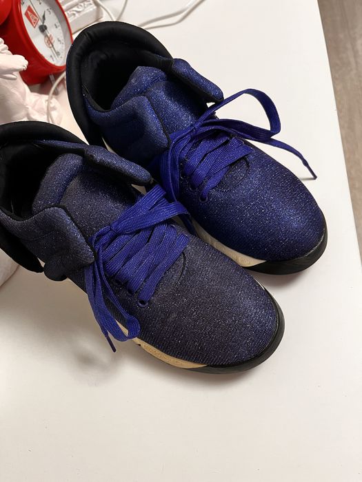 Продам Кроссовки