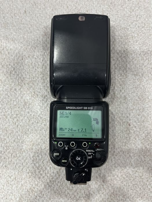 Вспышка Nikon SB-910