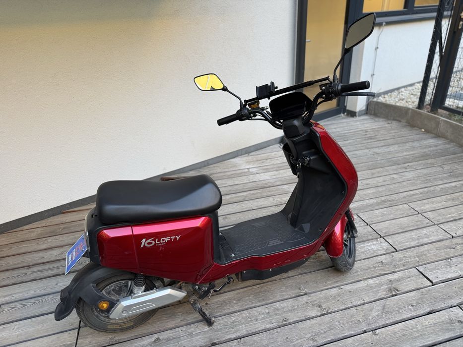 Vând Scuter Electric