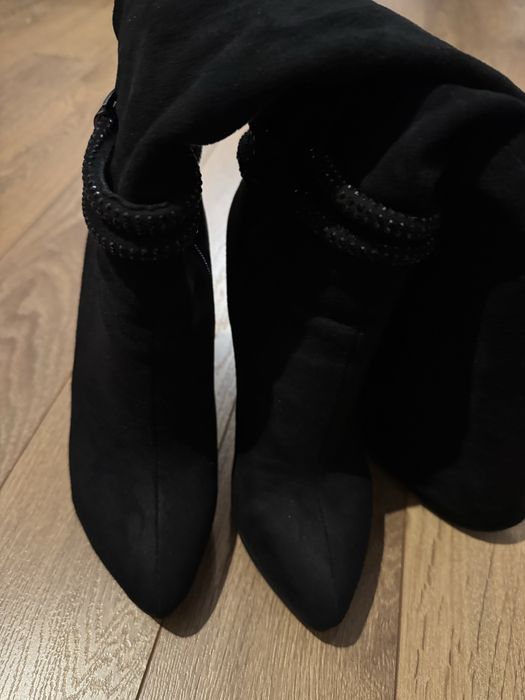 Ботуши велурени с камъчета