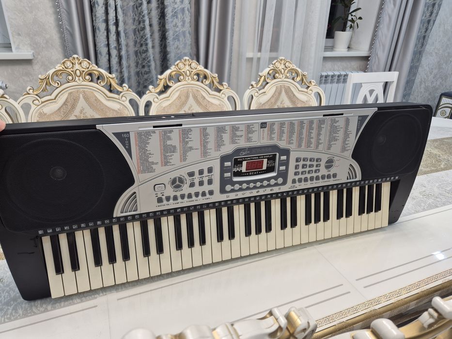 Электропиано в хорошом состоянии!!!