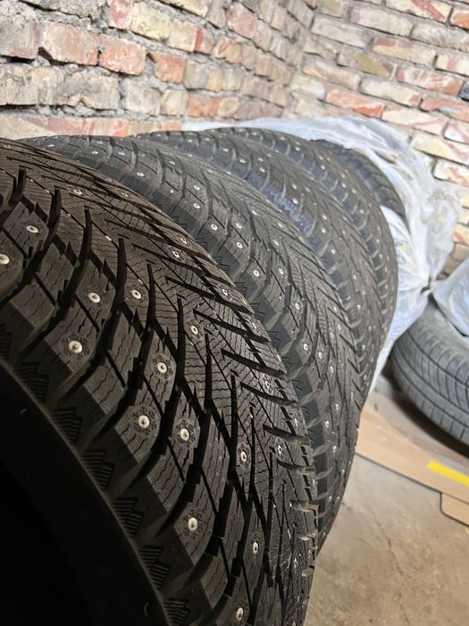 Зимние шины Grenlander IceDefensor Stud II 255/45 R20 101T с шипами