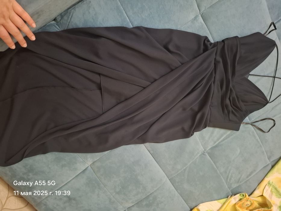 Платье бренд Forever New