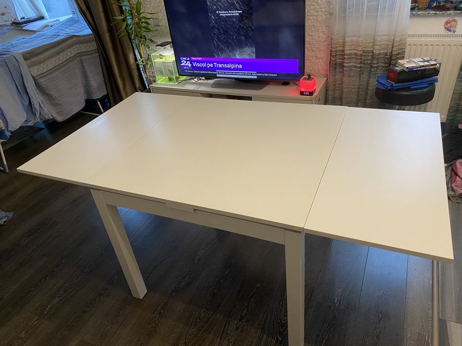 Set comoda TV si masa extensibila