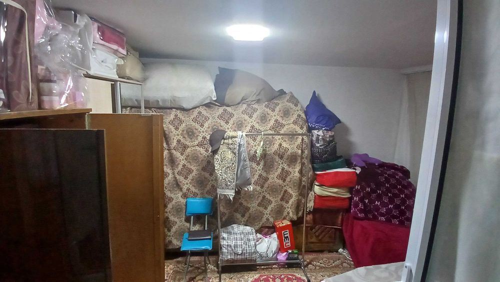 1*2х. комнат. 1 этаж. Кирпичный Дом. Общежитие 28м2. Ор-р. Урикзор.