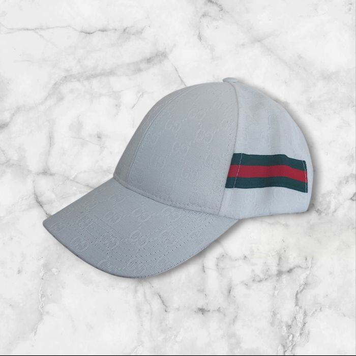 Șapcă gucci albă