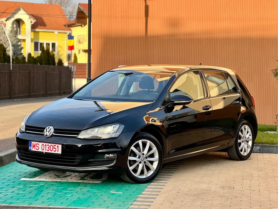 Volkswagen Golf VII Hatchback HIGHLINE