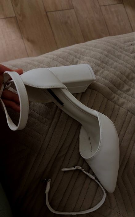 Туфли белые 38 (на 39 тоже)