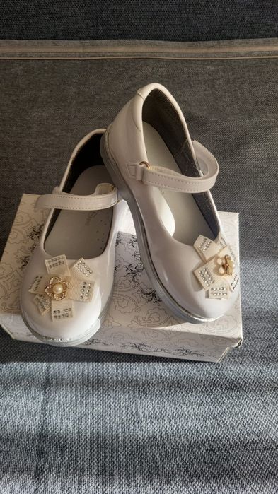 Нежное платье на девочку