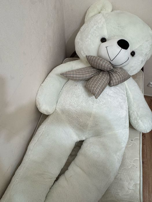 Продам плюшевого мишку