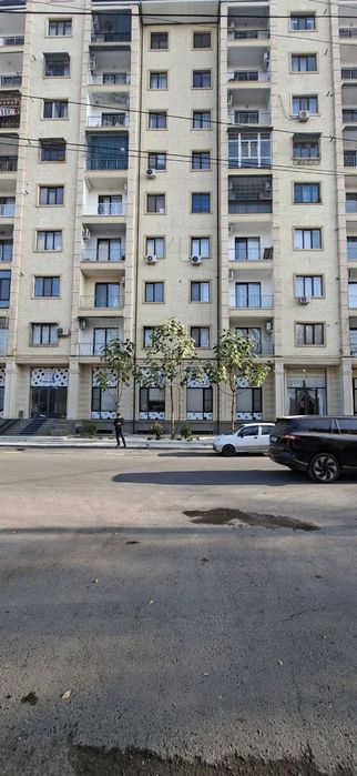 Продаётся квартира нежилое помещение Цокольный этаж 10 комнатная