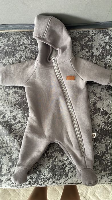 Продам детские вещи.