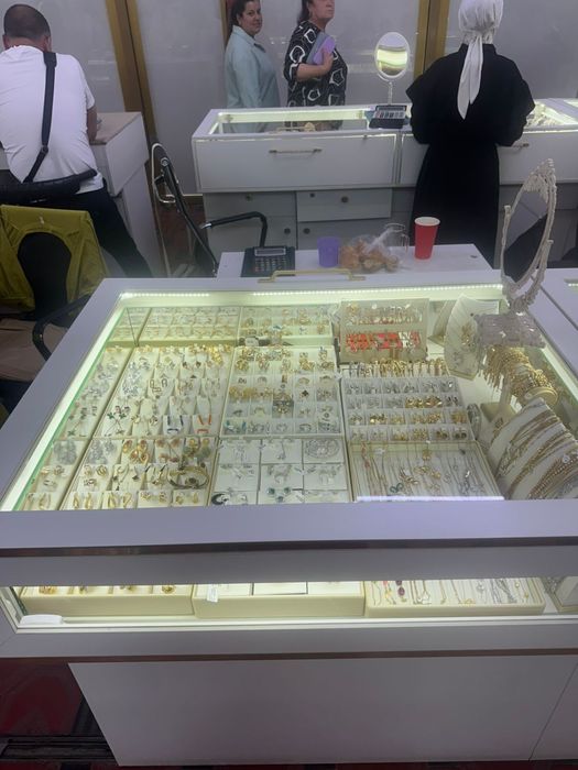 Место на рынке Самал Алтын