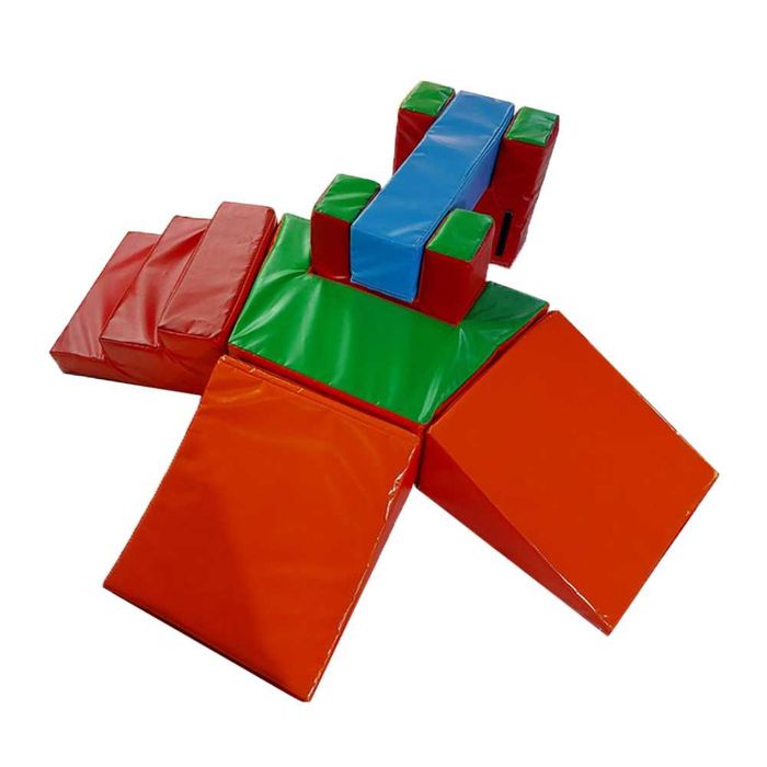 Комплекти меки форми и клатушки за игра