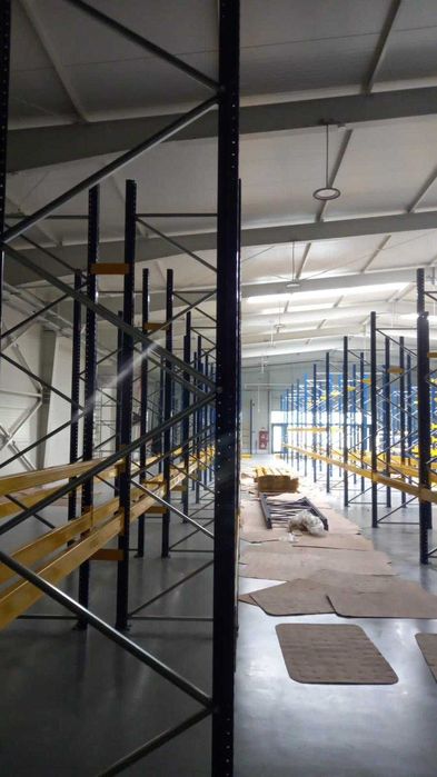Rafturi metalice pentru depozit/paleti